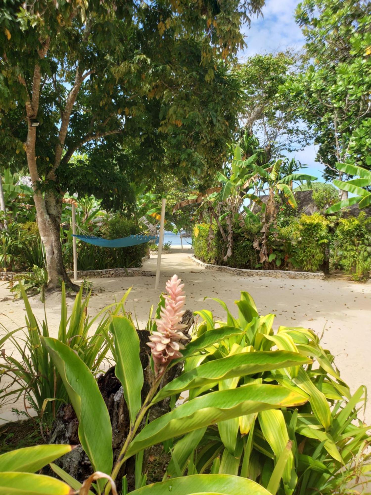 Breakas Beach Resort (Adults Only) Port Vila Exteriér fotografie