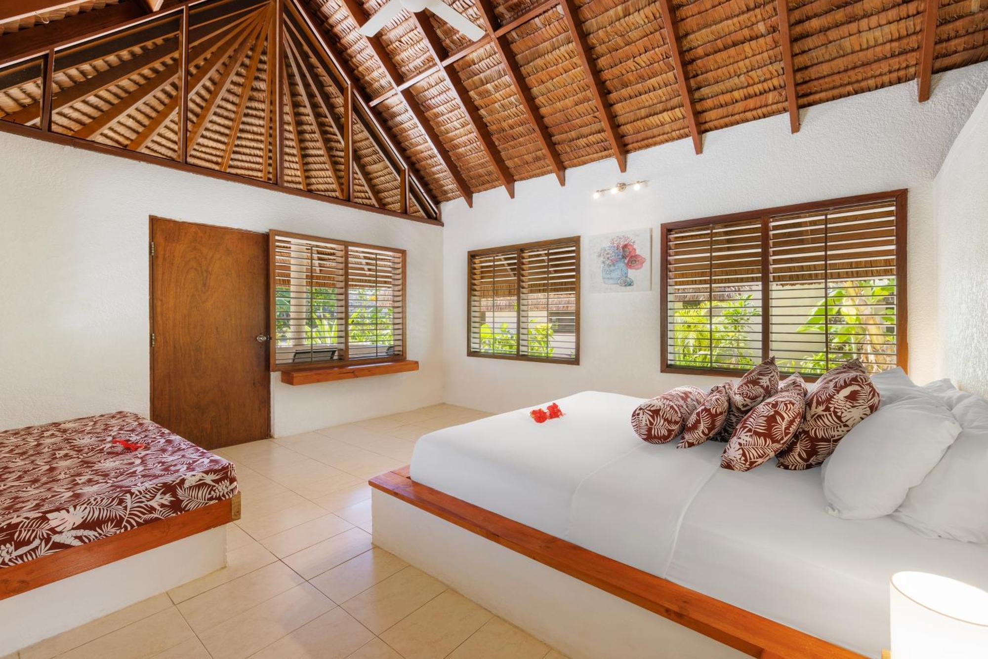Breakas Beach Resort (Adults Only) Port Vila Exteriér fotografie