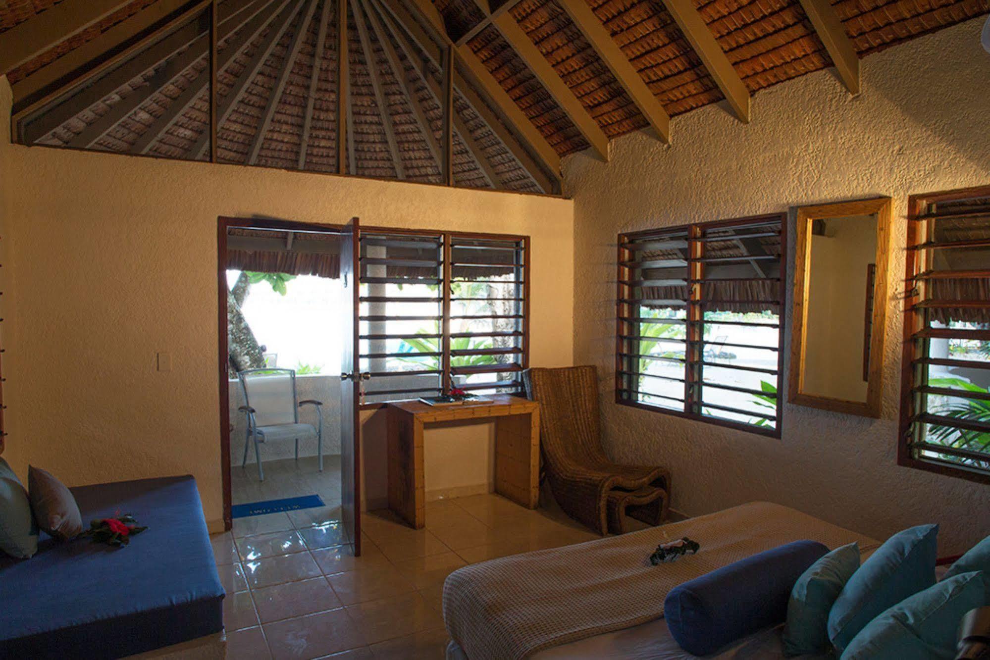 Breakas Beach Resort (Adults Only) Port Vila Exteriér fotografie